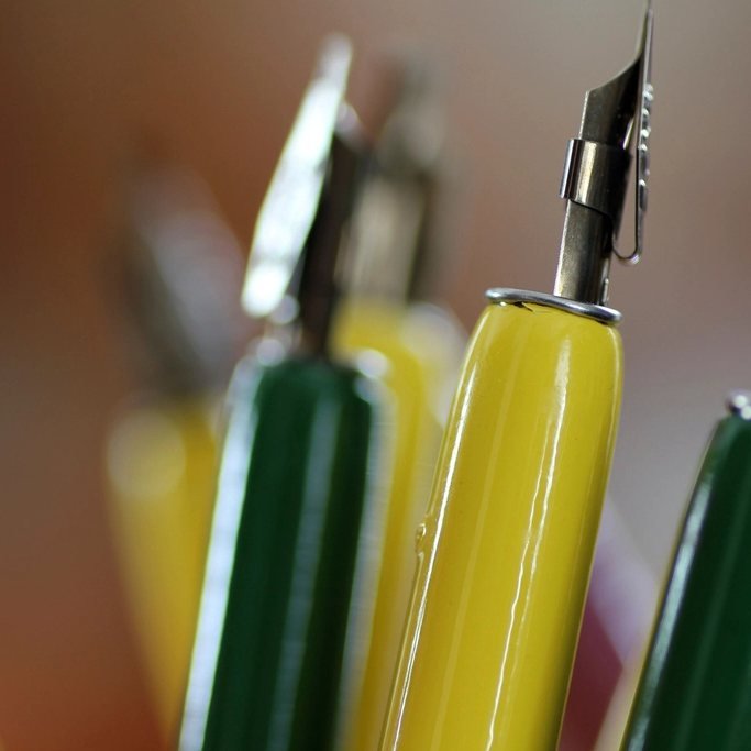 Schoolhouse Starter Pen