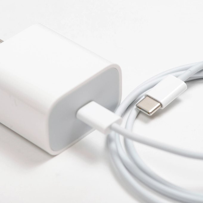 Nova 65W GaN Charger