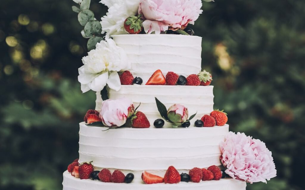Wedding Cake Trends for Next Year
